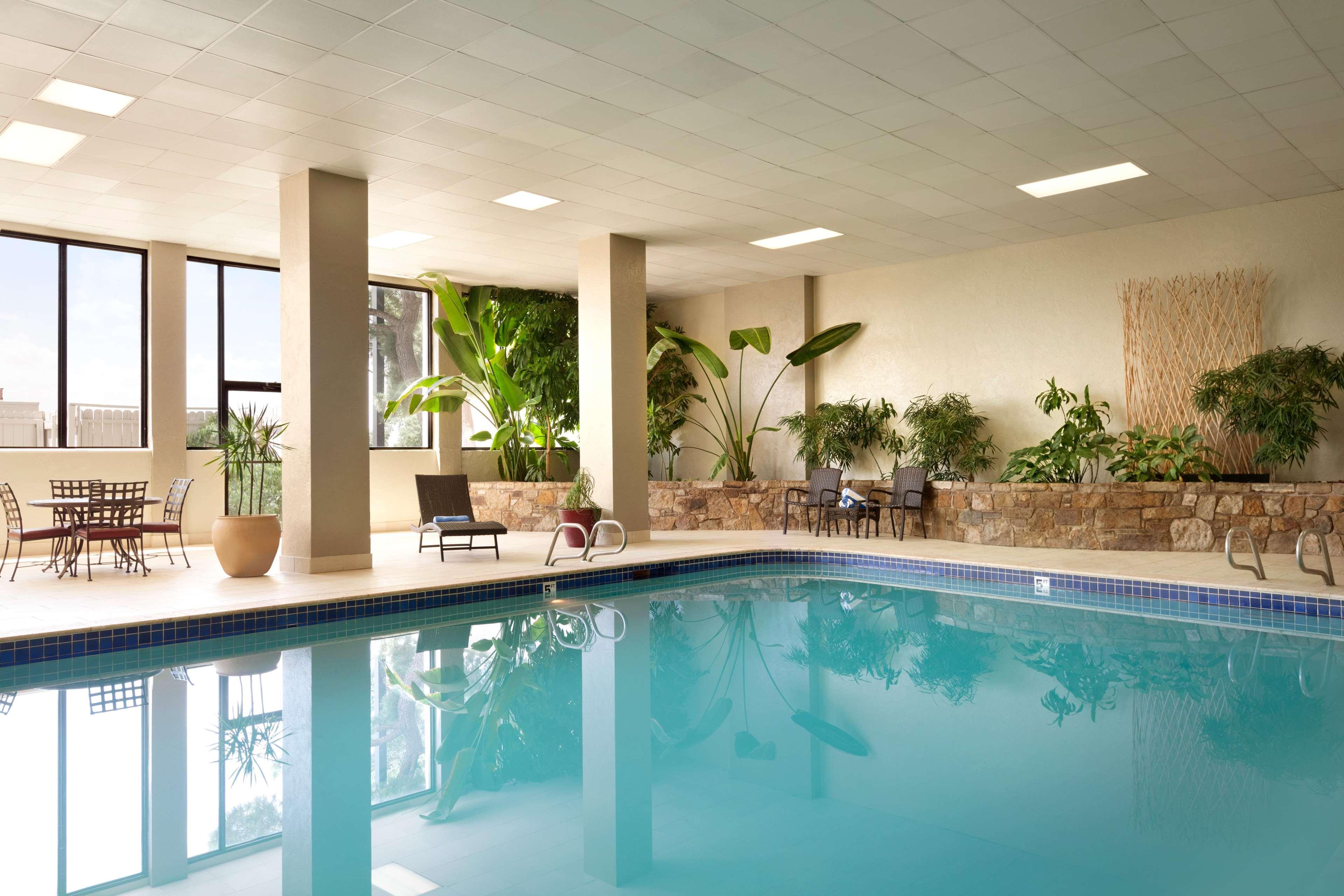 Embassy Suites By Hilton Oklahoma City Will Rogers Airport Dış mekan fotoğraf
