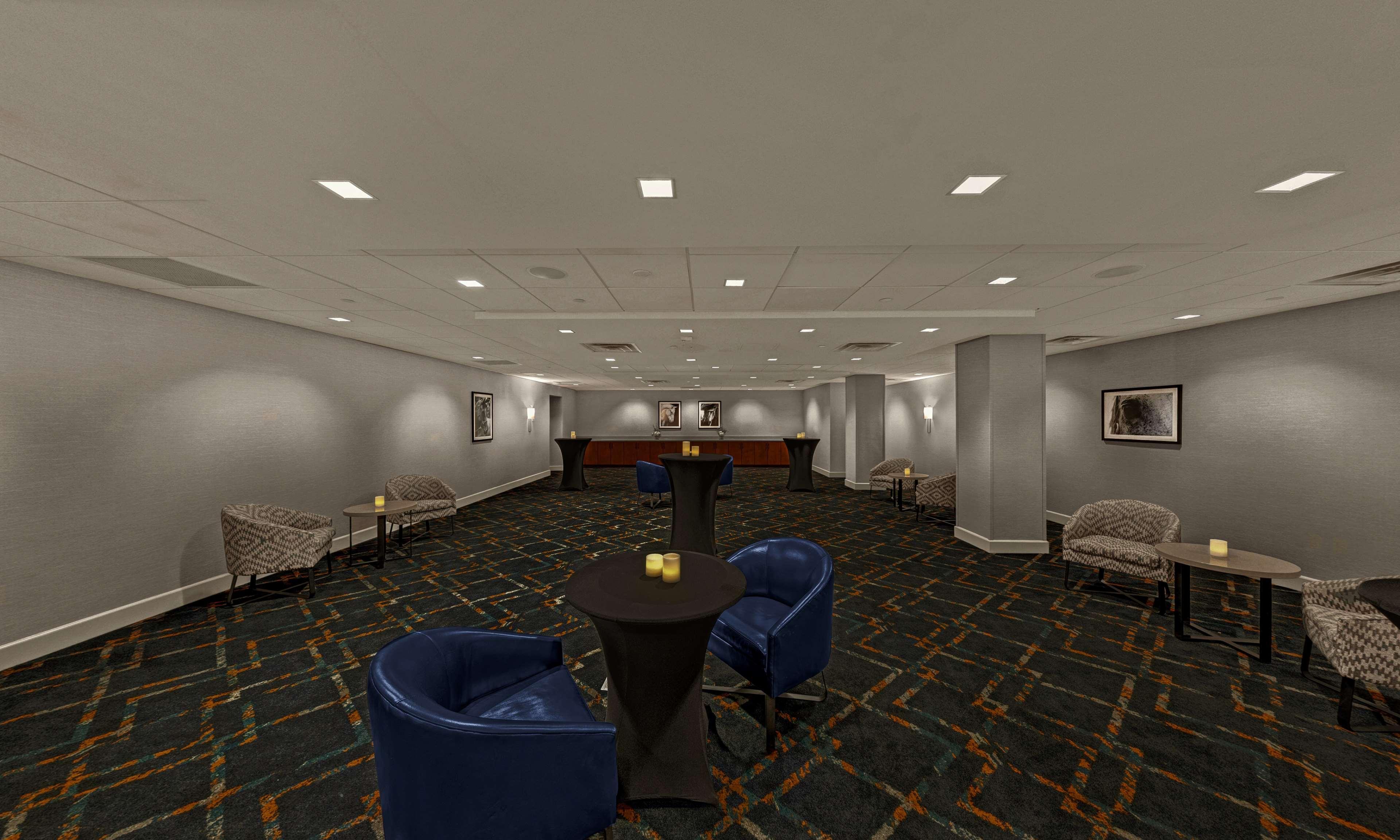 Embassy Suites By Hilton Oklahoma City Will Rogers Airport Dış mekan fotoğraf