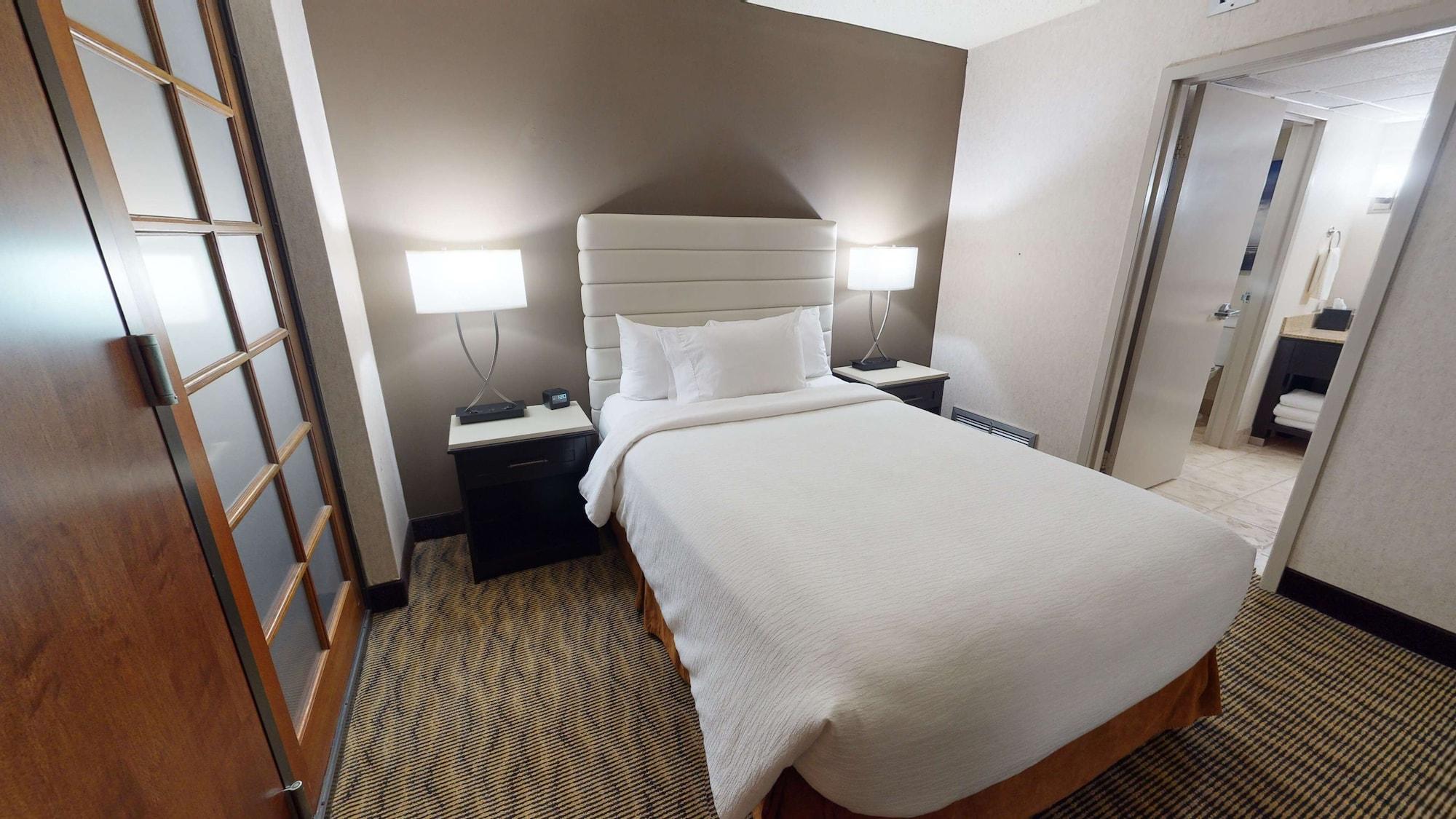 Embassy Suites By Hilton Oklahoma City Will Rogers Airport Dış mekan fotoğraf