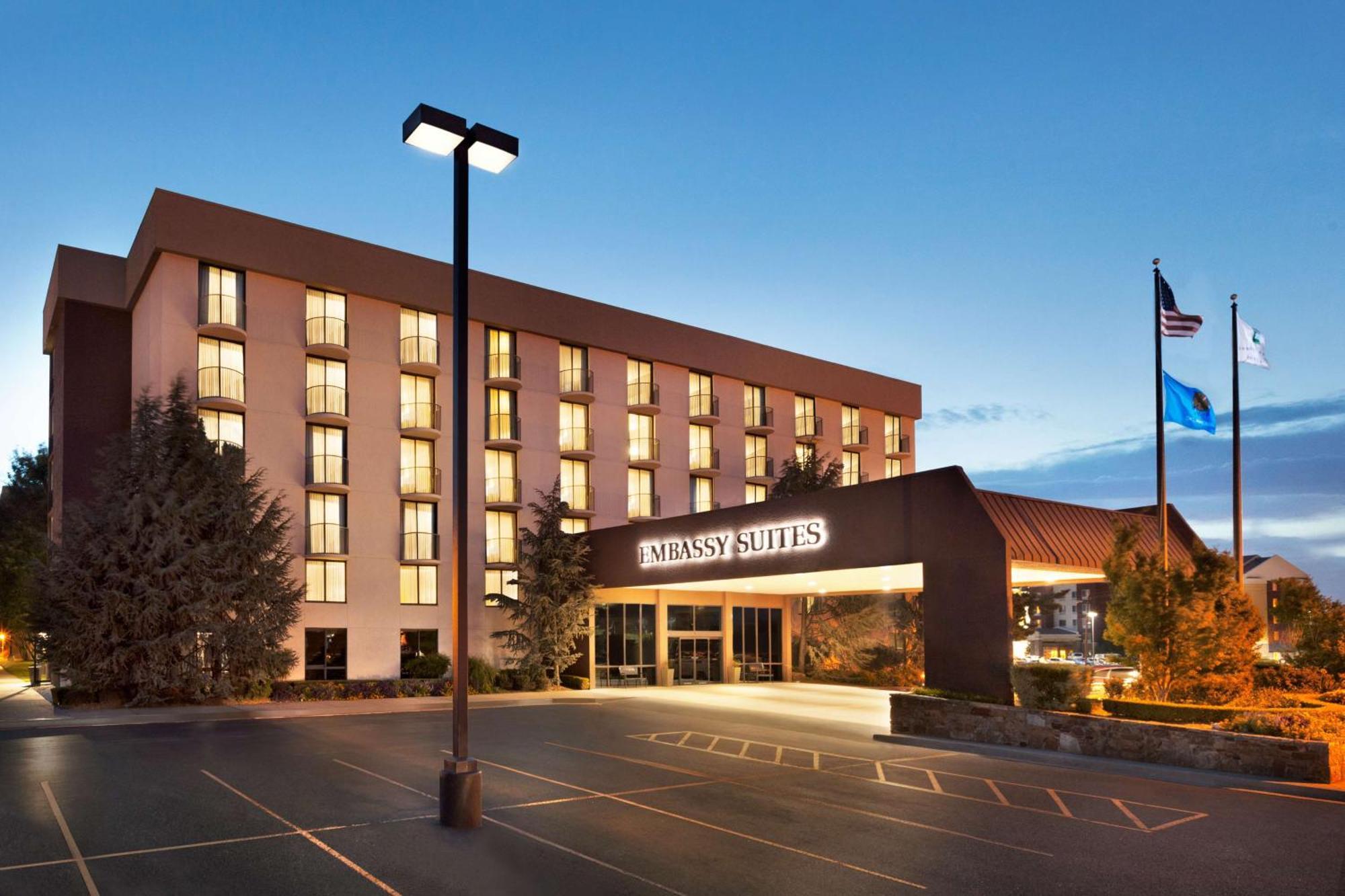 Embassy Suites By Hilton Oklahoma City Will Rogers Airport Dış mekan fotoğraf